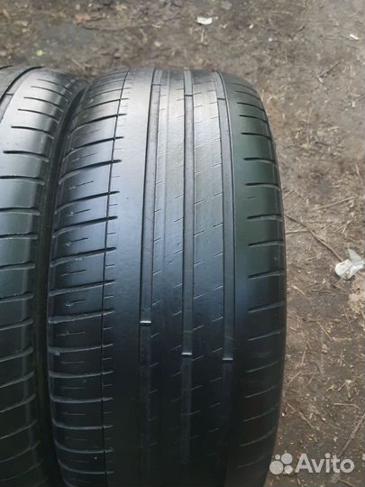 Michelin Pilot Sport 3 235/45 R18 98Y