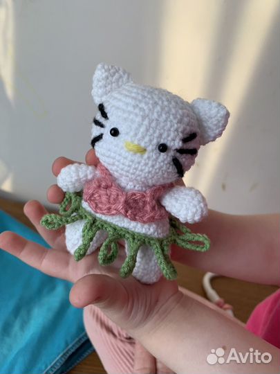 Hello kitty брелок