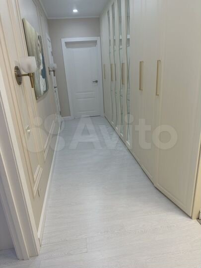 2-к. квартира, 84,3 м², 10/22 эт.