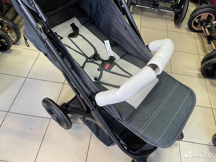 Детская прогулочная коляска Luxmom 609