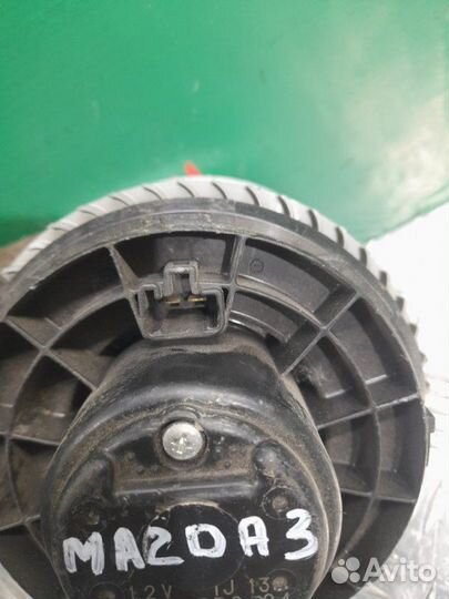 Моторчик печки Mazda 3 седан 1.6 2005