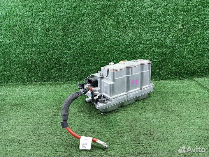 Зарядное устройство акб гибрид Audi A3 8V Пробег 2