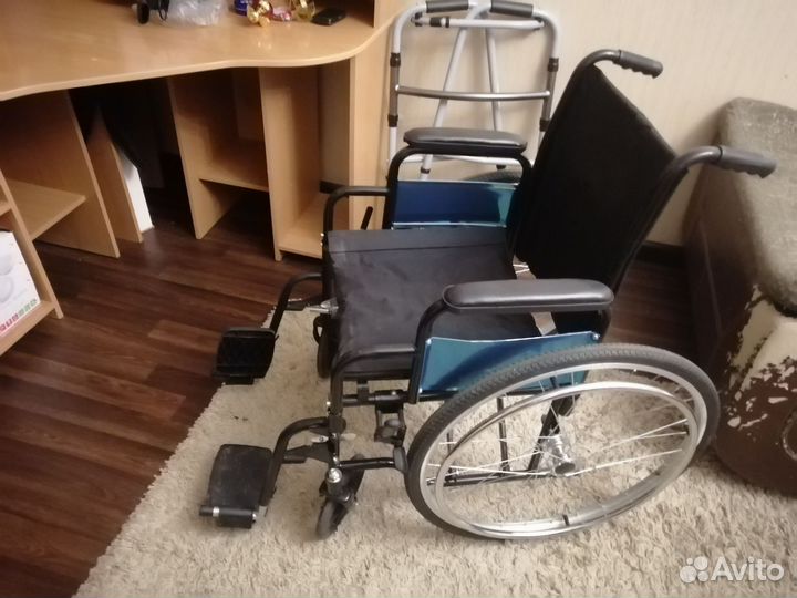 Инвалидная коляска складная бу