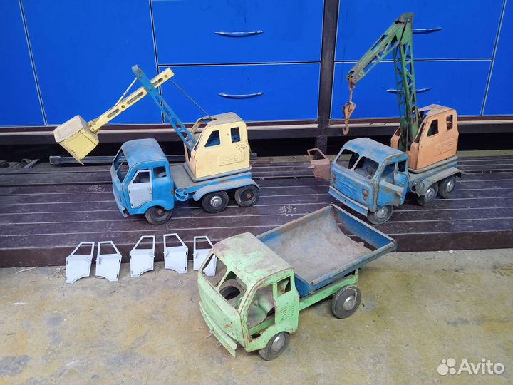 Игрушки СССР машины