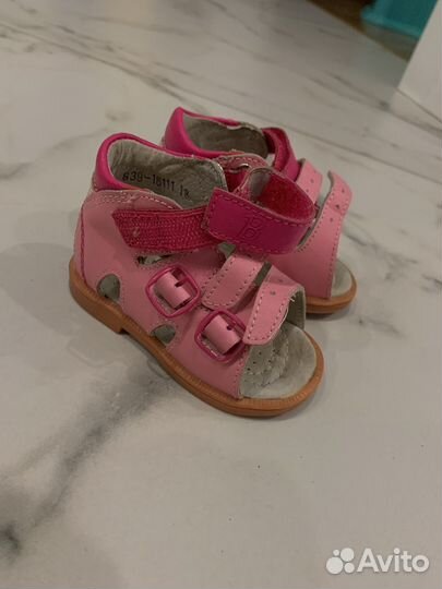 Сандали 18