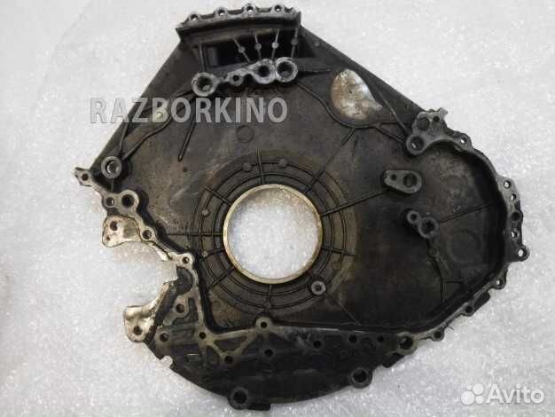 Крышка двигателя передняя