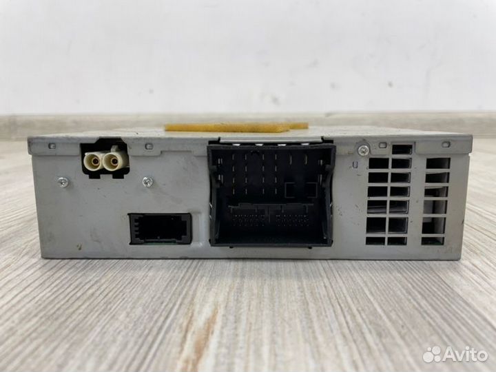 Магнитола Vw Touareg 2 7P 2010-2012