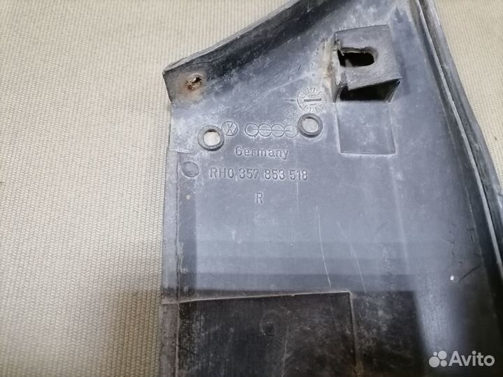 Молдинг крыла перед.прав.Volkswagen Passat B3 1990