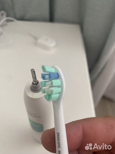 Зубная щетка philips sonicare hx6220