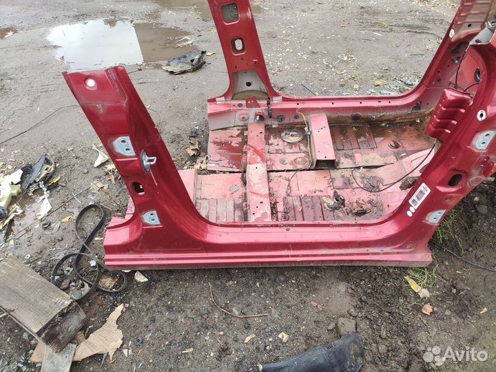 Порог со стойками правый Citroen C4 Ситроен С4