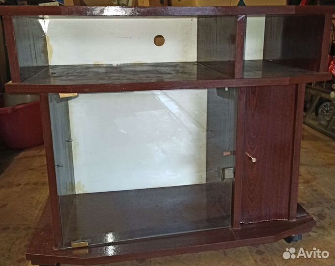 Тумба под телевизор