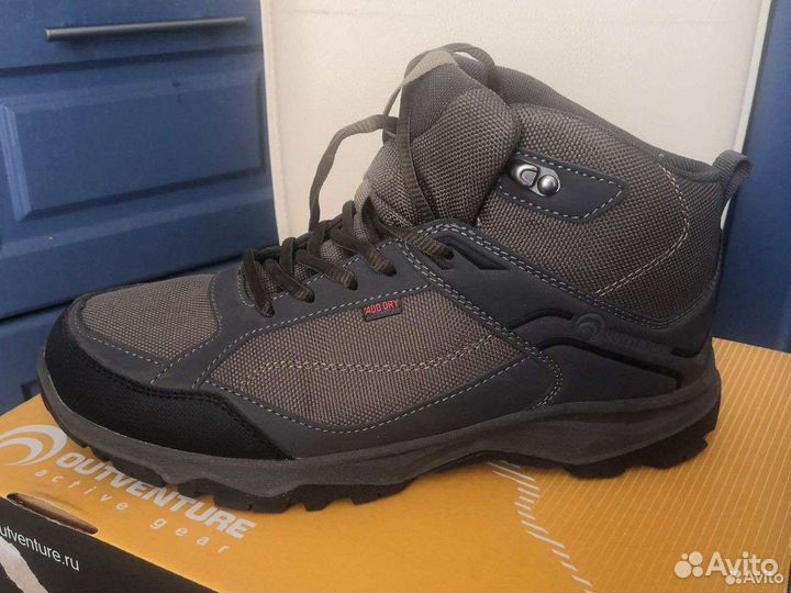 Кроссовки мужские 40 размер