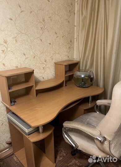 Компьютерный стол