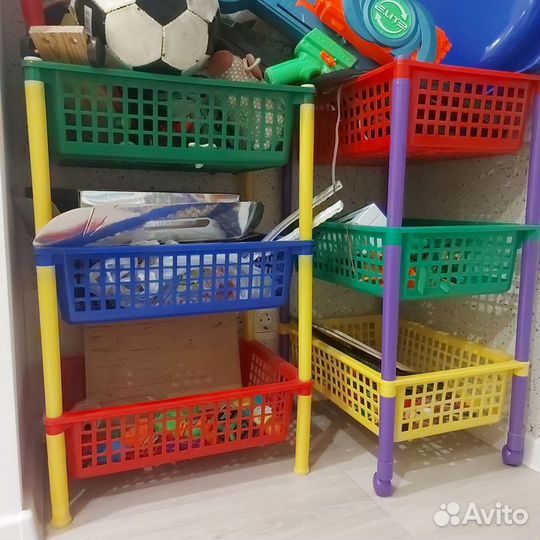 Пластиковая этажерка для игрушек