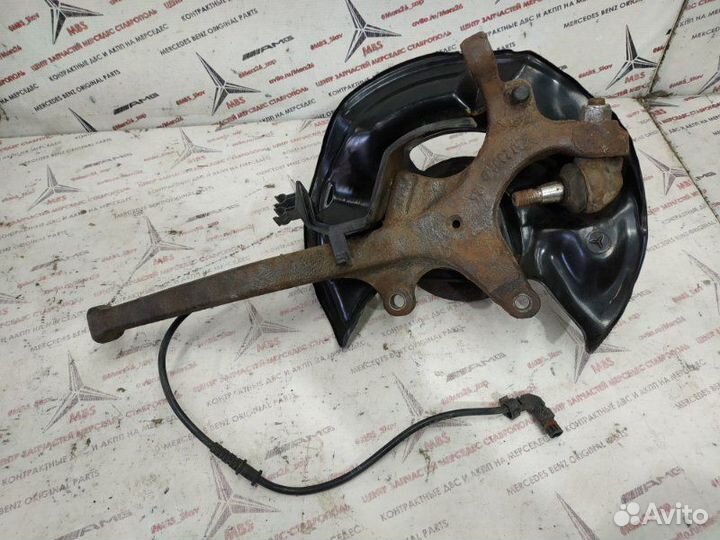 Кулак передний правый Mercedes W210 2wd