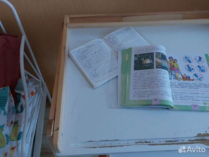 Письменный стол Флисат (Икеа) со скамьей