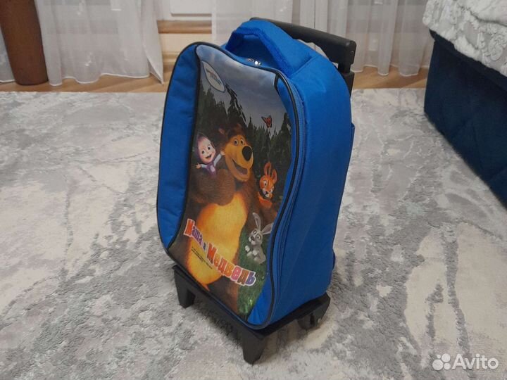 Рюкзак. Чемодан на колесиках