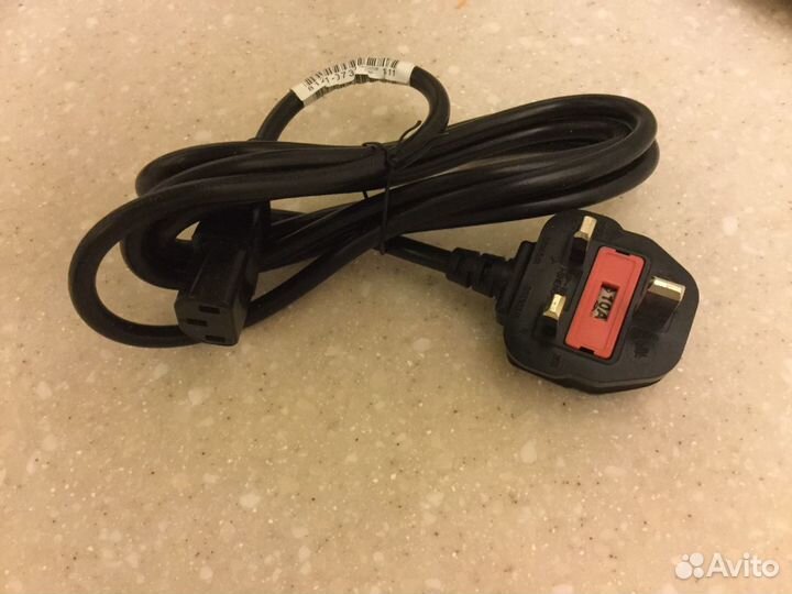 Провод питания для компьютера