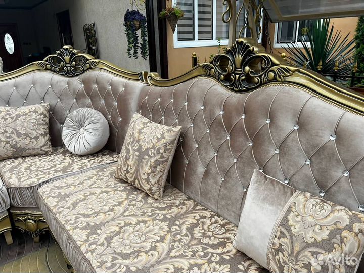 Угловой диван Елизавета