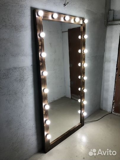 Зеркало с подсветкой