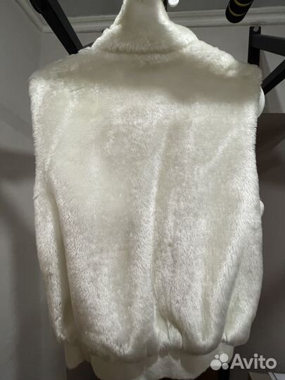 Меховая жилетка