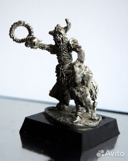 Оловянные фигурки из серии Warhammer