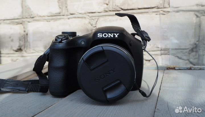 Sony Cyber-Shot dsc-h300