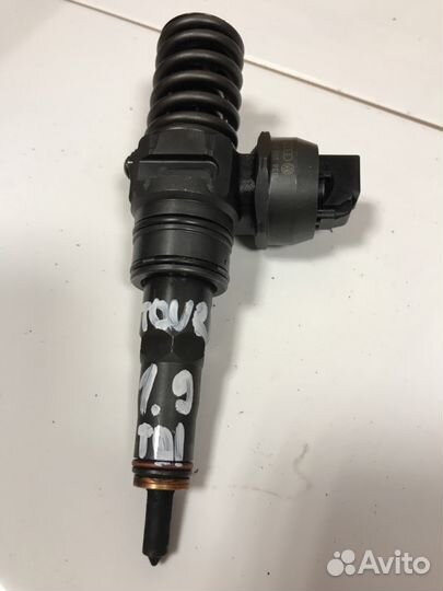 Фольксваген тауран 1,9 дизель топливные Форсунки
