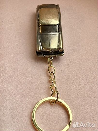Брелок бронзовый газ-21 Волга