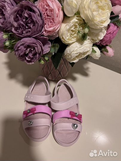 Сандалии crocs c12