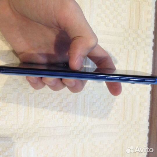 Телефон Samsung galaxy a40