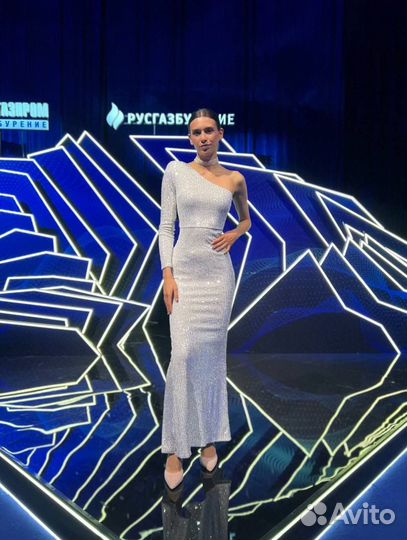 Модель на выставку