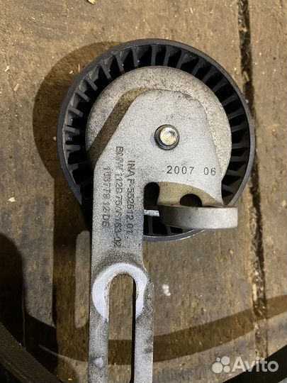 Натяжитель ремня кондиционера BMW N62