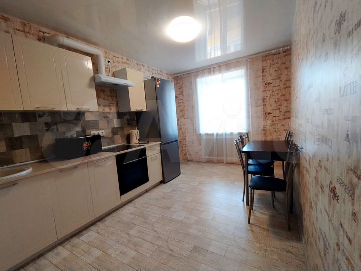 1-к. квартира, 40 м², 8/16 эт.