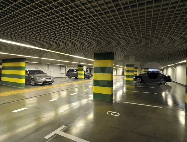 Машиноместо, 14 м²