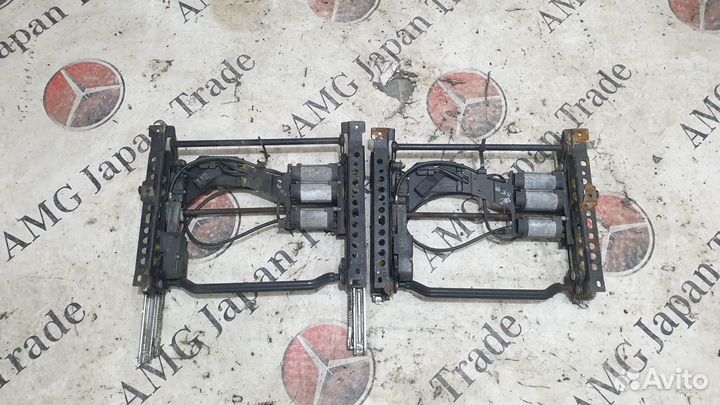 Салазки передних сидений на Mercedes Benz W126