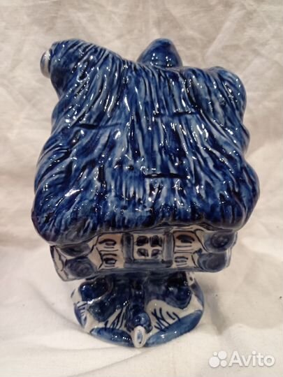 Избушка на курьих ножках гжель