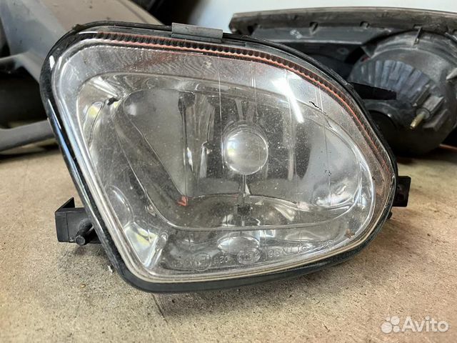 Противотуманная R фара Mersedes E-class w211
