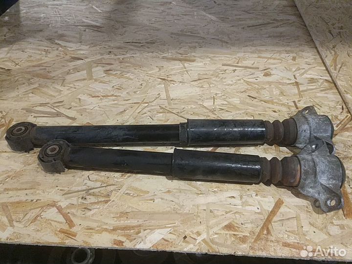 Амортизатор задний Audi A4 A5 Ауди А4 А5