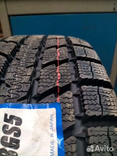 Toyo Observe GSi-5 225/60 R17