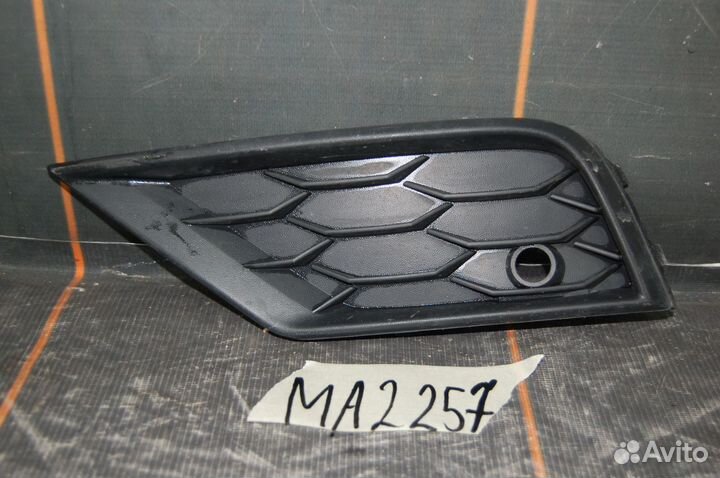 Заглушка фары птф левой-Volkswagen Tiguan 2