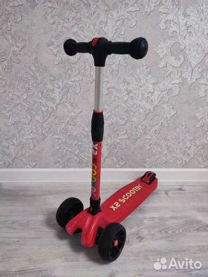 Самокат 4-7 лет, прочный в идеальном состоянии