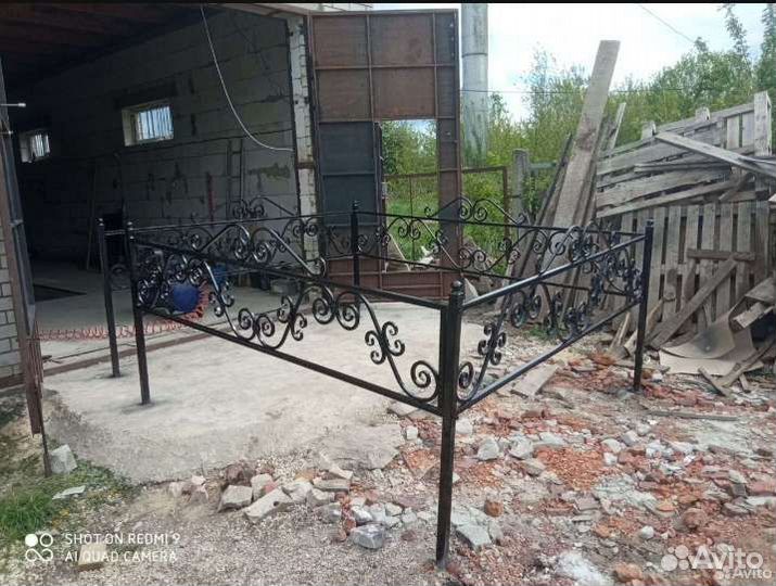 Дровница для бани, оградки, кресты, столики, лавки