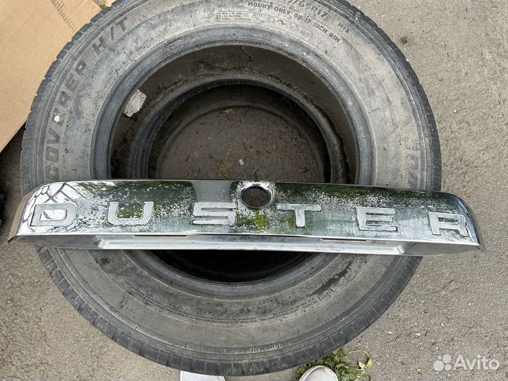 Молдинг крышки багажника renault duster