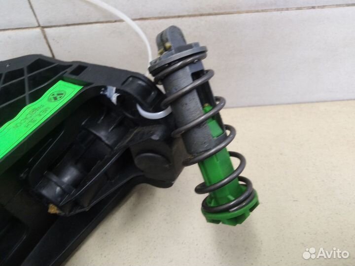 Педаль сцепления Jetta 2006-2011