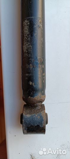 Стойка амортизатора задняя/передняя skoda rapid