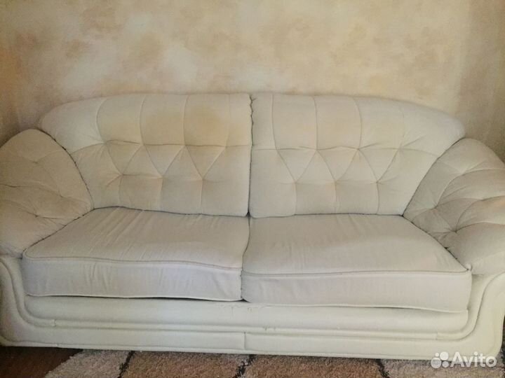 Диван раскладной в хорошем состоянии