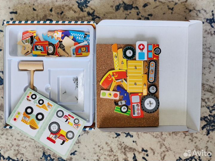 Деревянные пазлы с молотком и гвоздиками