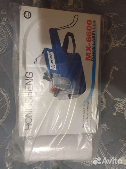 Этикет пистолет новый