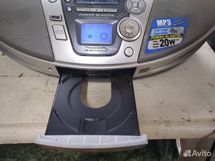 Магнитола panasonic RX-ES29в рабочем состоянии